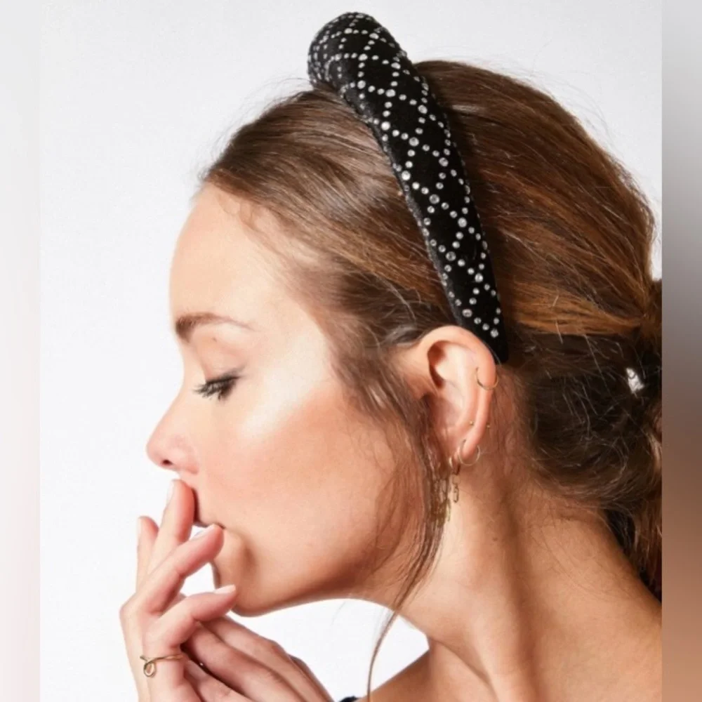 Mia Embellished Velvet Headband Black